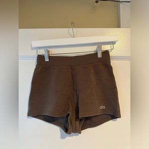 Alo brown waffle knit high waist spandex shorts